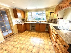 Photo 11- click for photo gallery